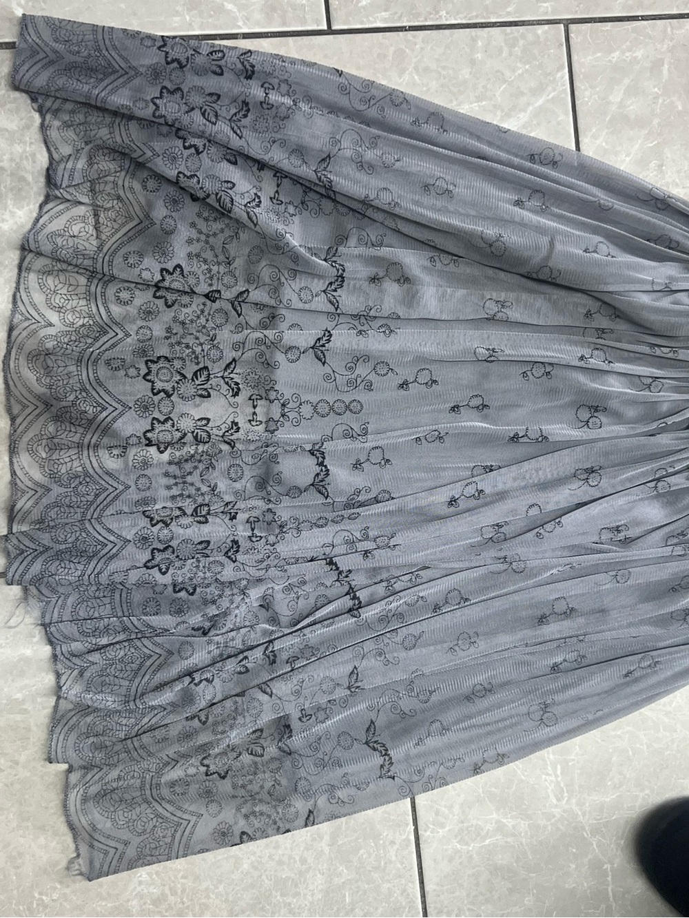 Women's Grey Lace-Pattern Pleated Skirt